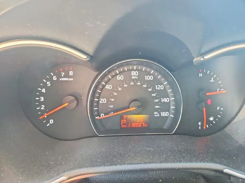 2015 KIA SORENTO LX  
