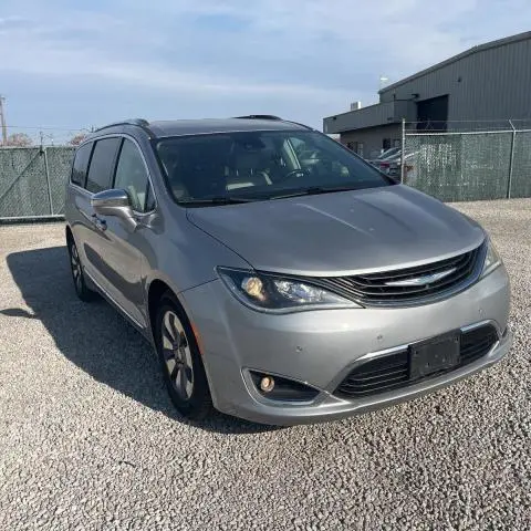 2018 CHRYSLER PACIFICA HYBRID LIMITED  