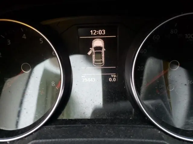 2017 VOLKSWAGEN PASSAT SE