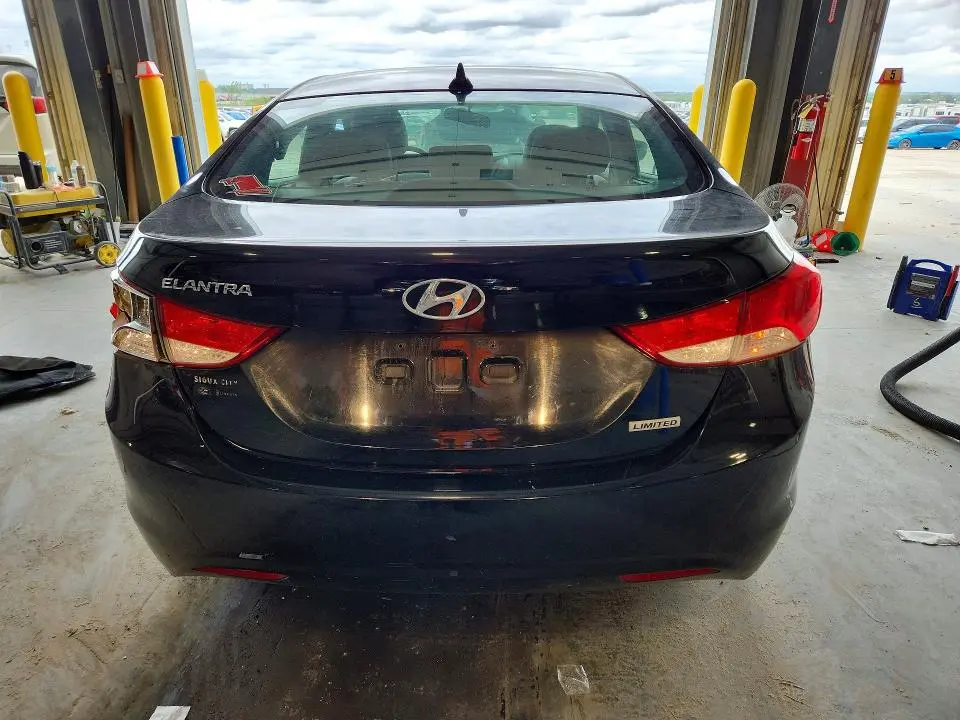 2013 HYUNDAI ELANTRA LIMITED  