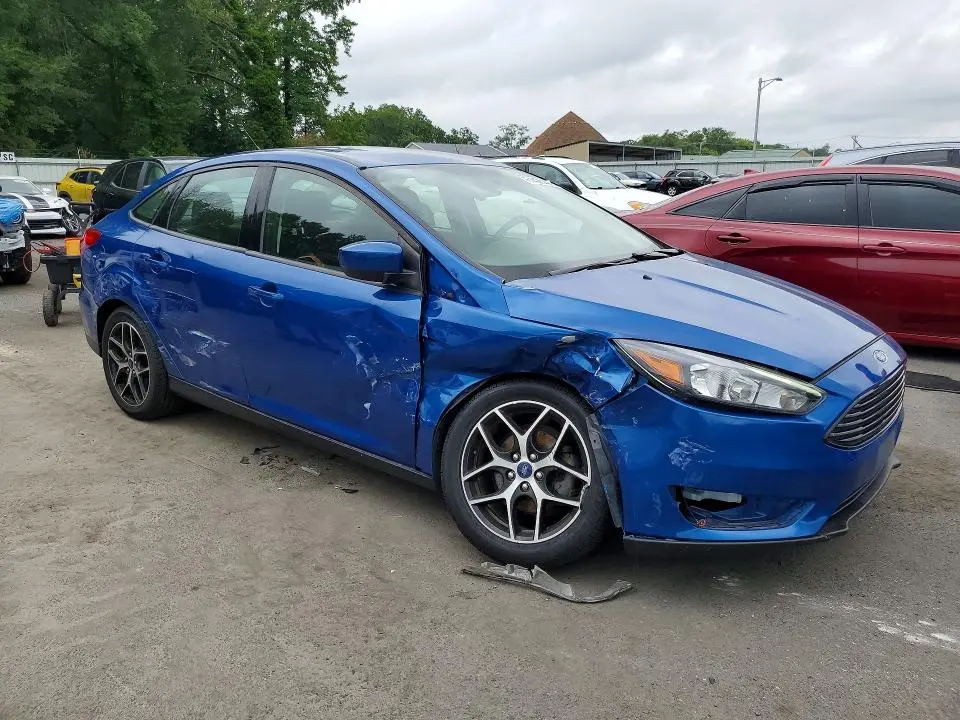 2018 FORD FOCUS SE  