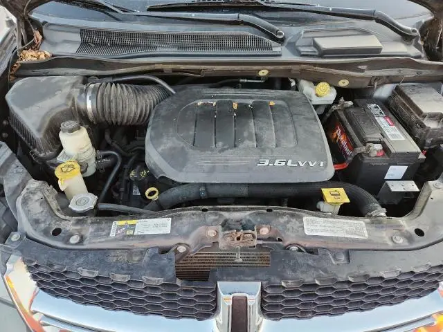 2017 DODGE GRAND CARAVAN SE  