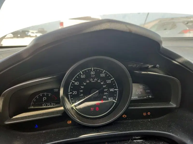 2017 MAZDA 3 TOURING  