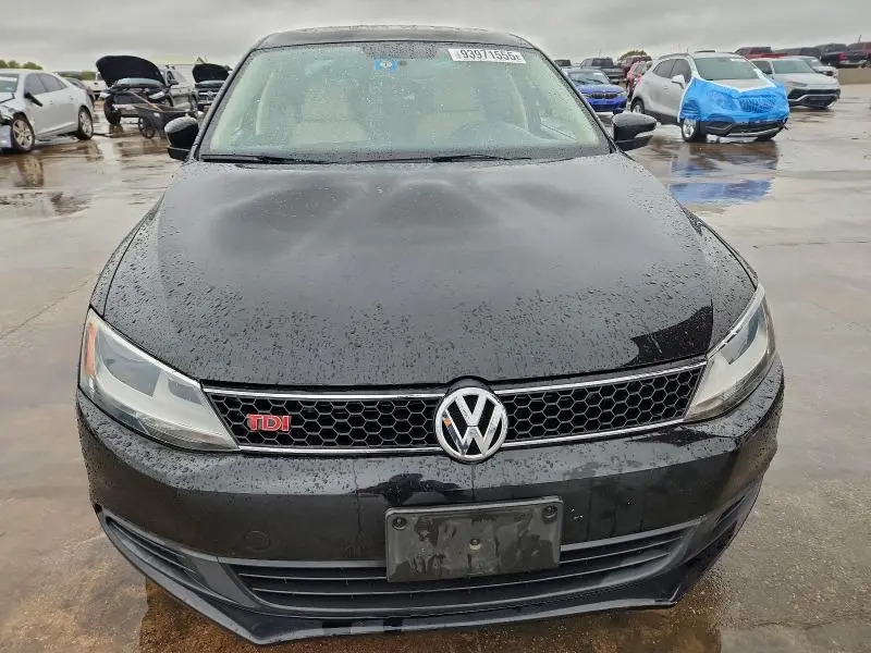 2011 VOLKSWAGEN JETTA TDI  