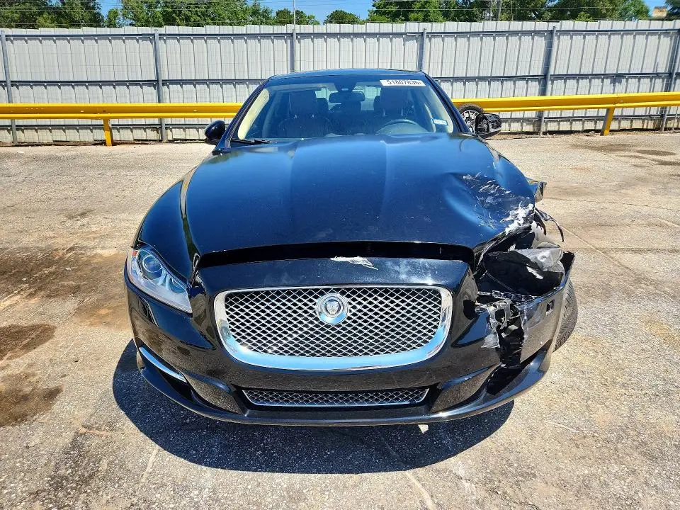 2011 JAGUAR XJL   