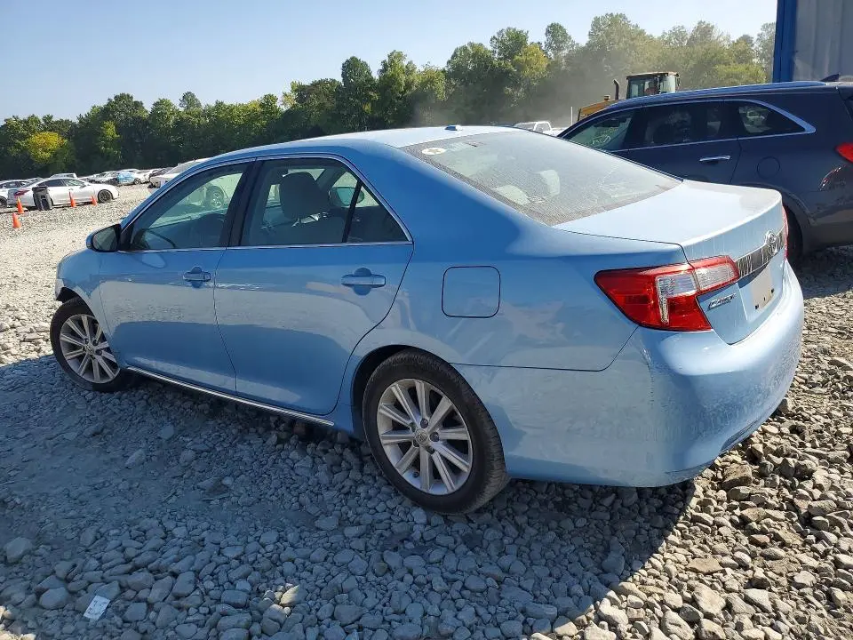 2013 TOYOTA CAMRY XLE  