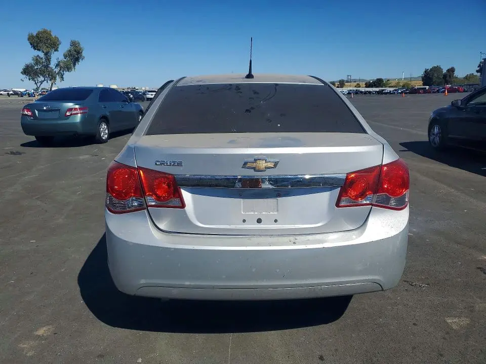 2013 CHEVROLET CRUZE LS  