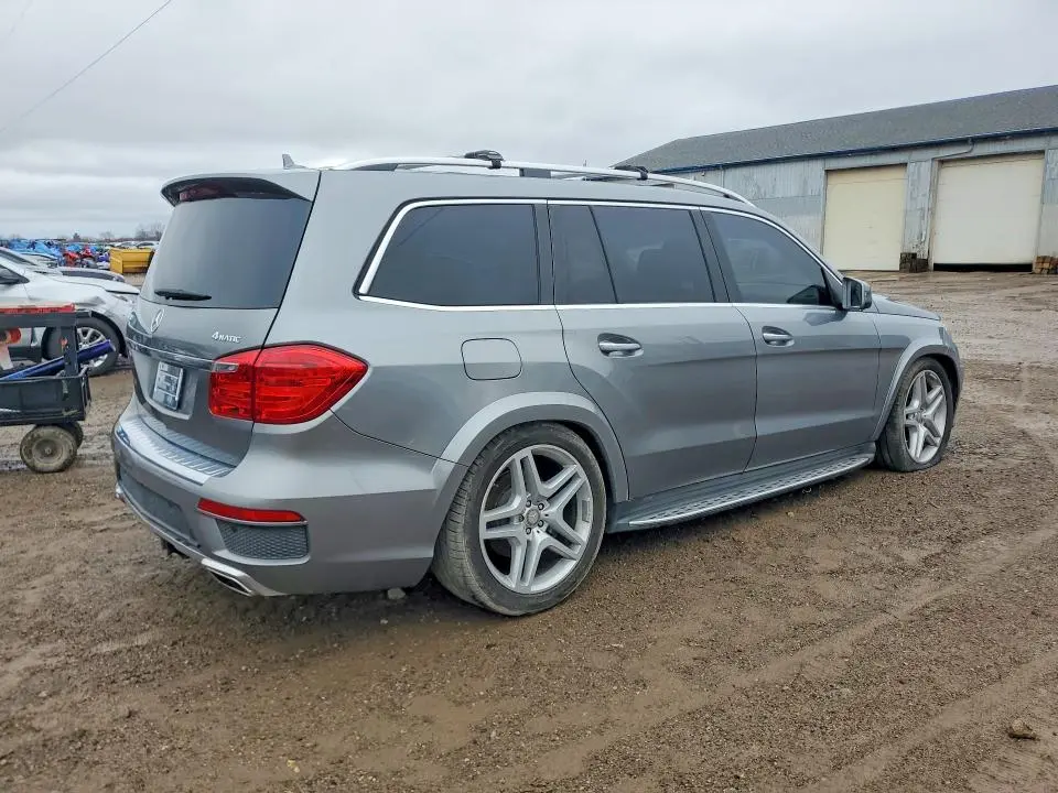 2015 MERCEDES-BENZ GL 550 4MATIC  