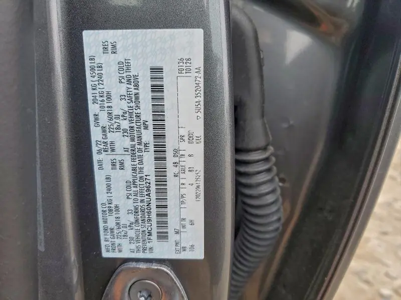 2022 FORD ESCAPE SEL  