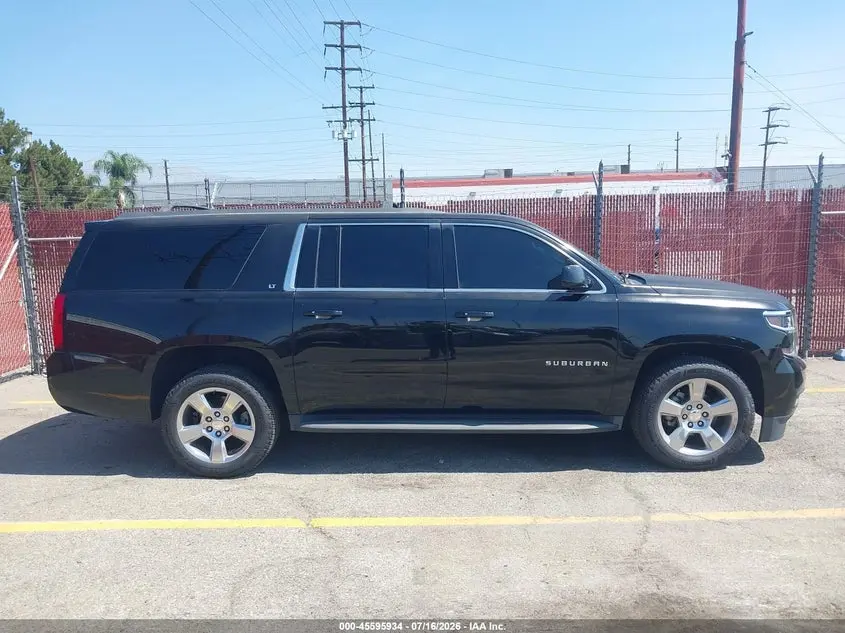 2017 CHEVROLET SUBURBAN LT