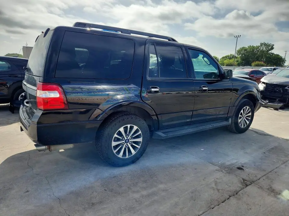 2017 FORD EXPEDITION XLT  