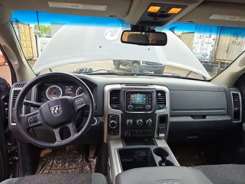 2014 RAM 1500 SLT  