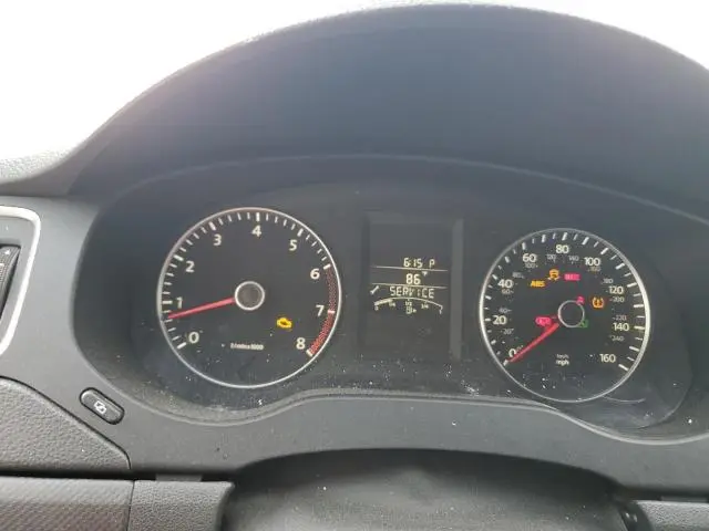 2012 VOLKSWAGEN JETTA SE  