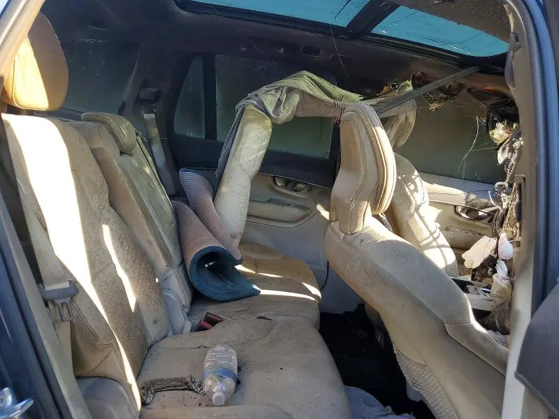 2019 VOLVO XC90 T5 MOMENTUM  