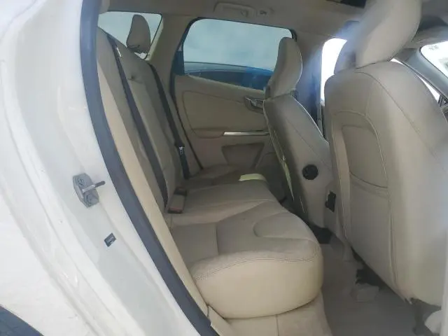 2015 VOLVO XC60 T5 PREMIER  