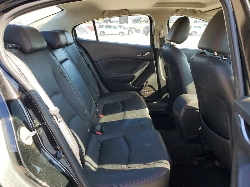 2016 MAZDA MAZDA3   