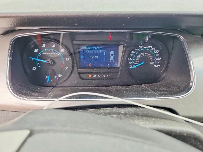 2015 FORD TAURUS SEL  