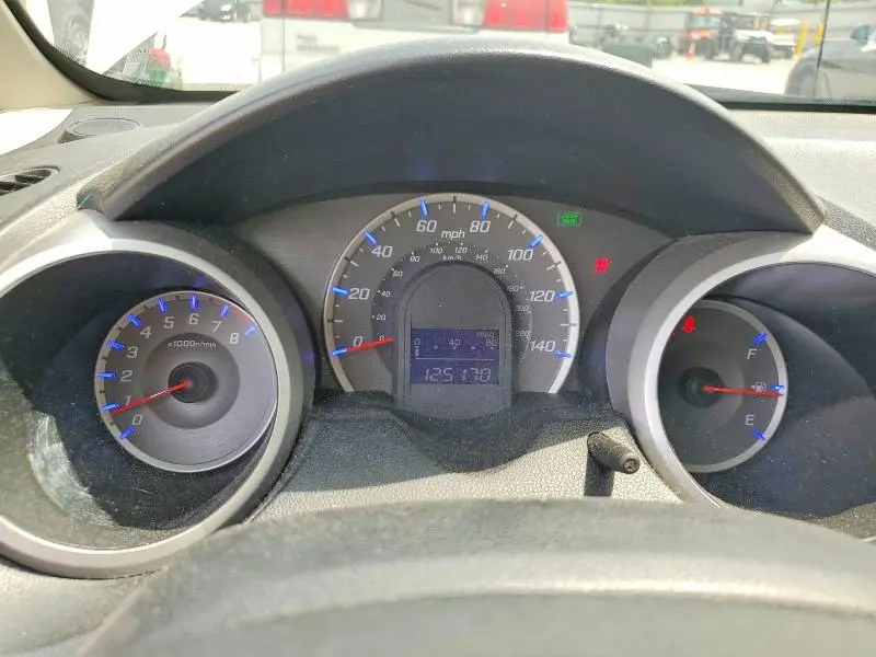 2012 HONDA FIT   