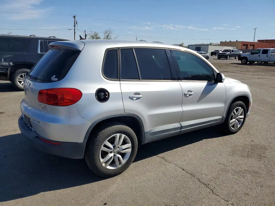 2014 VOLKSWAGEN TIGUAN S  