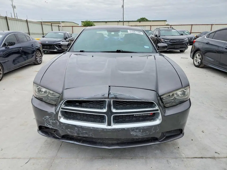 2014 DODGE CHARGER SE  
