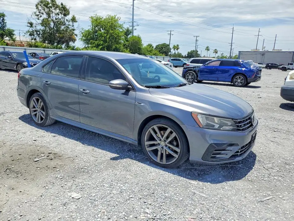 2018 VOLKSWAGEN PASSAT S/R-LINE  