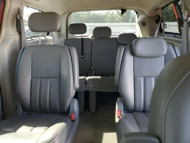 2010 CHRYSLER TOWN & COUNTRY TOURING  