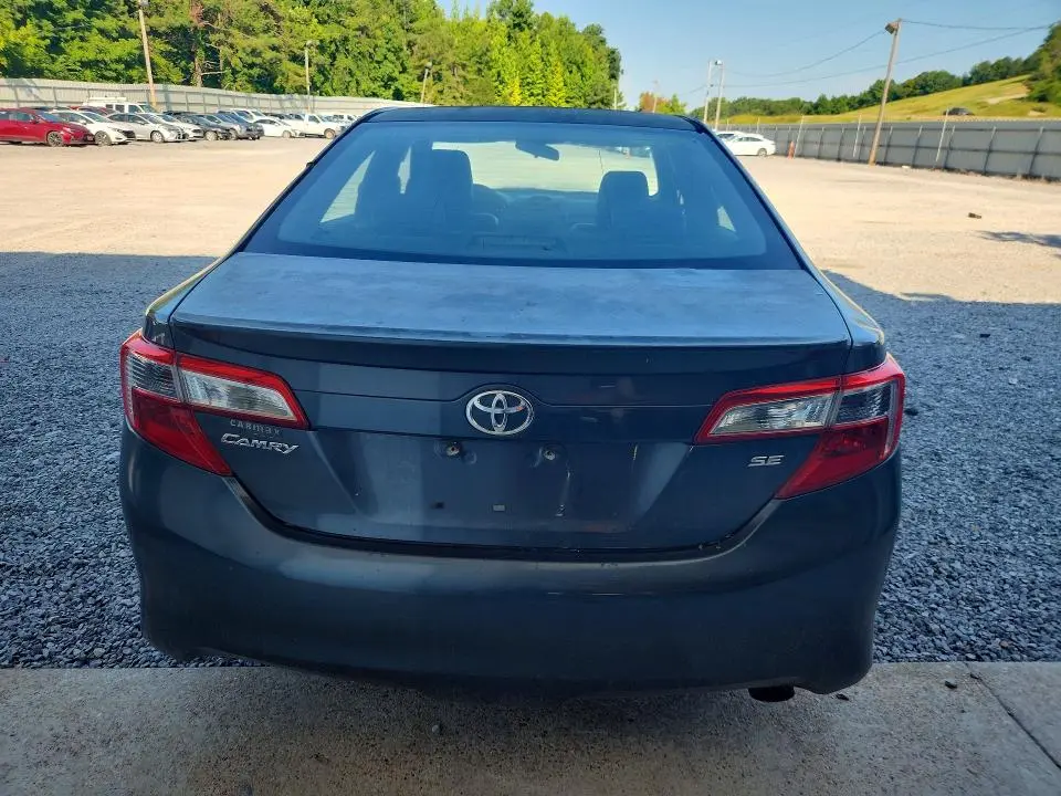 2012 TOYOTA CAMRY SE  