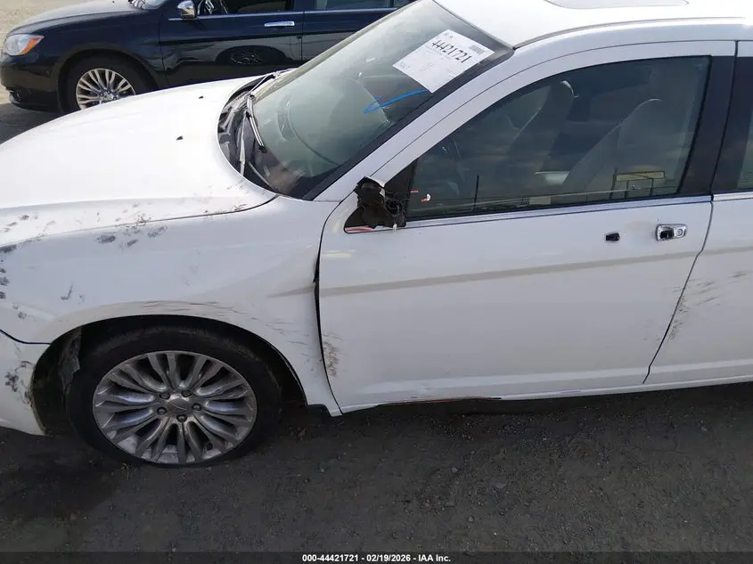 2013 CHRYSLER 200 LIMITED