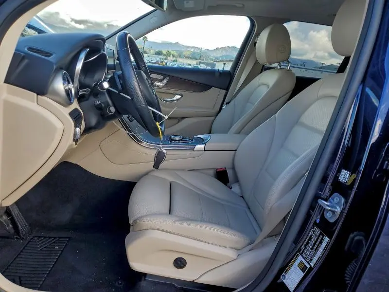 2019 MERCEDES-BENZ GLC 350E  