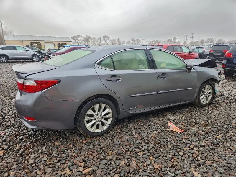 2013 LEXUS ES 300H  