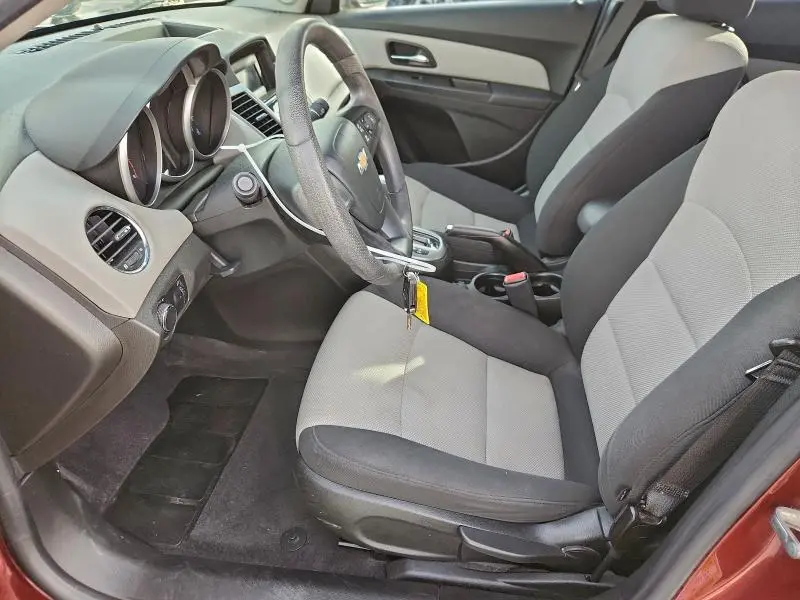 2012 CHEVROLET CRUZE LS  