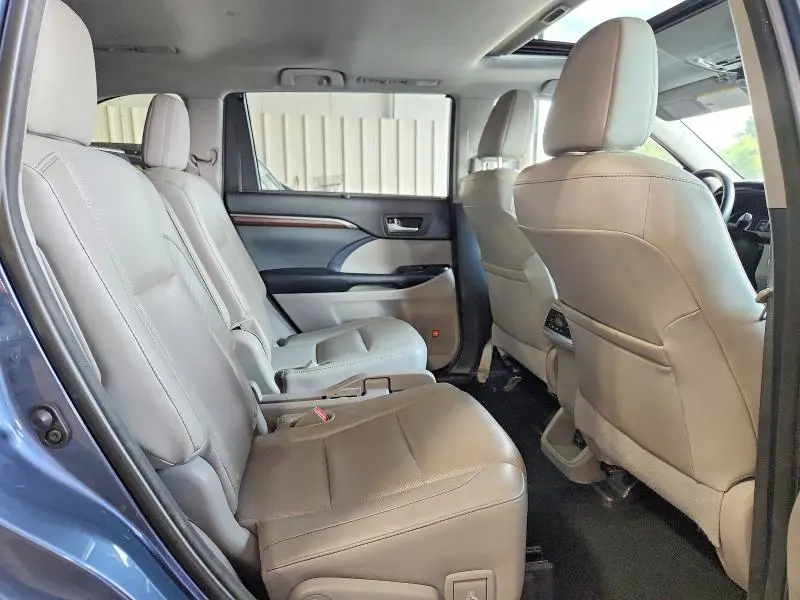 2014 TOYOTA HIGHLANDER LIMITED  