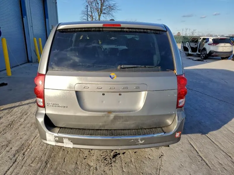 2013 DODGE GRAND CARAVAN SE  