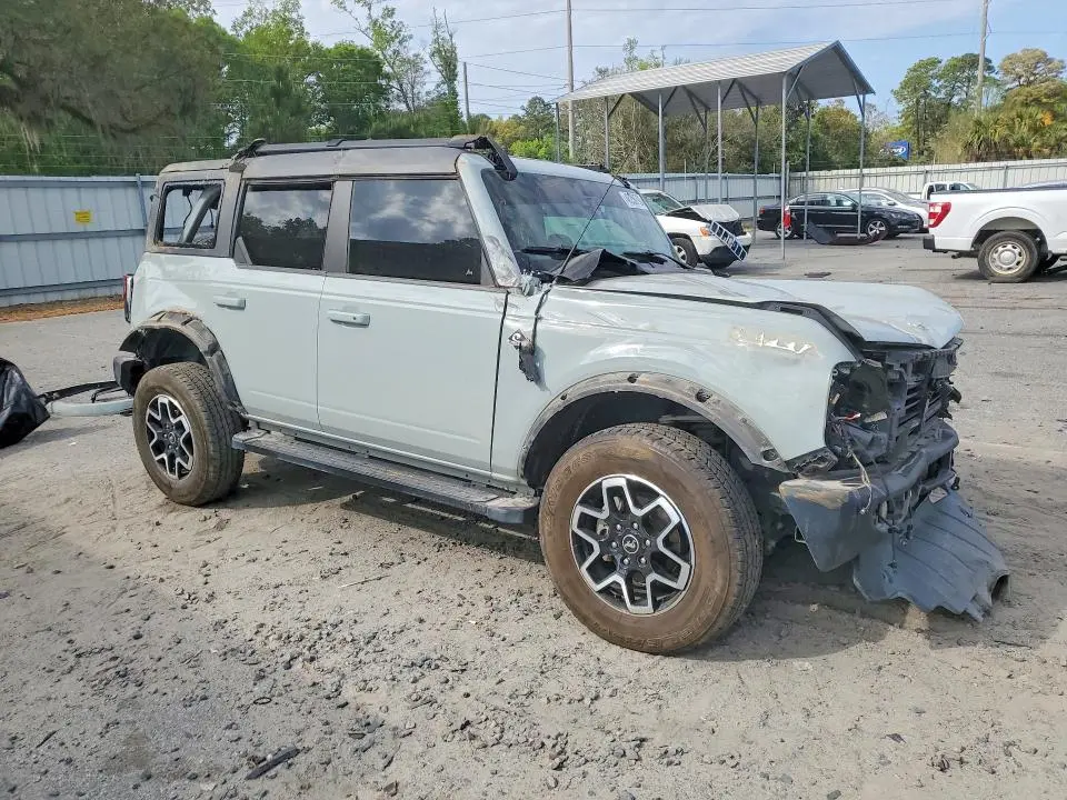 2024 FORD BRONCO OUTER BANKS  
