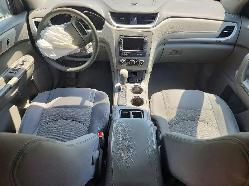2016 CHEVROLET TRAVERSE LS  