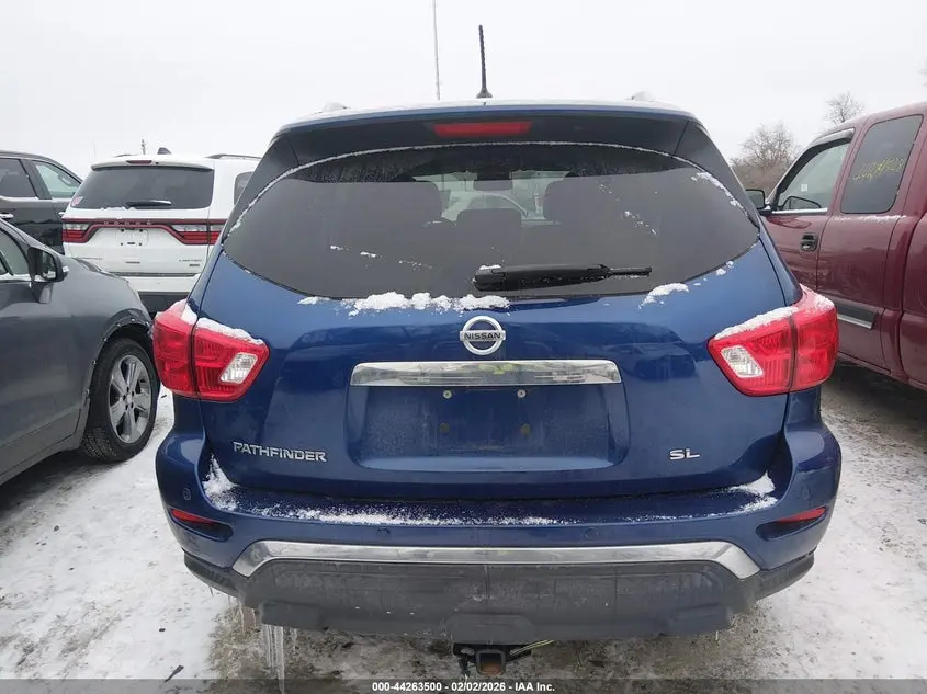 2017 NISSAN PATHFINDER SL