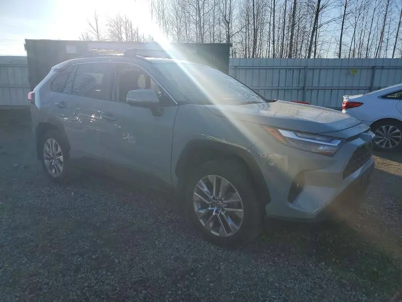 2023 TOYOTA RAV4 XLE PREMIUM  
