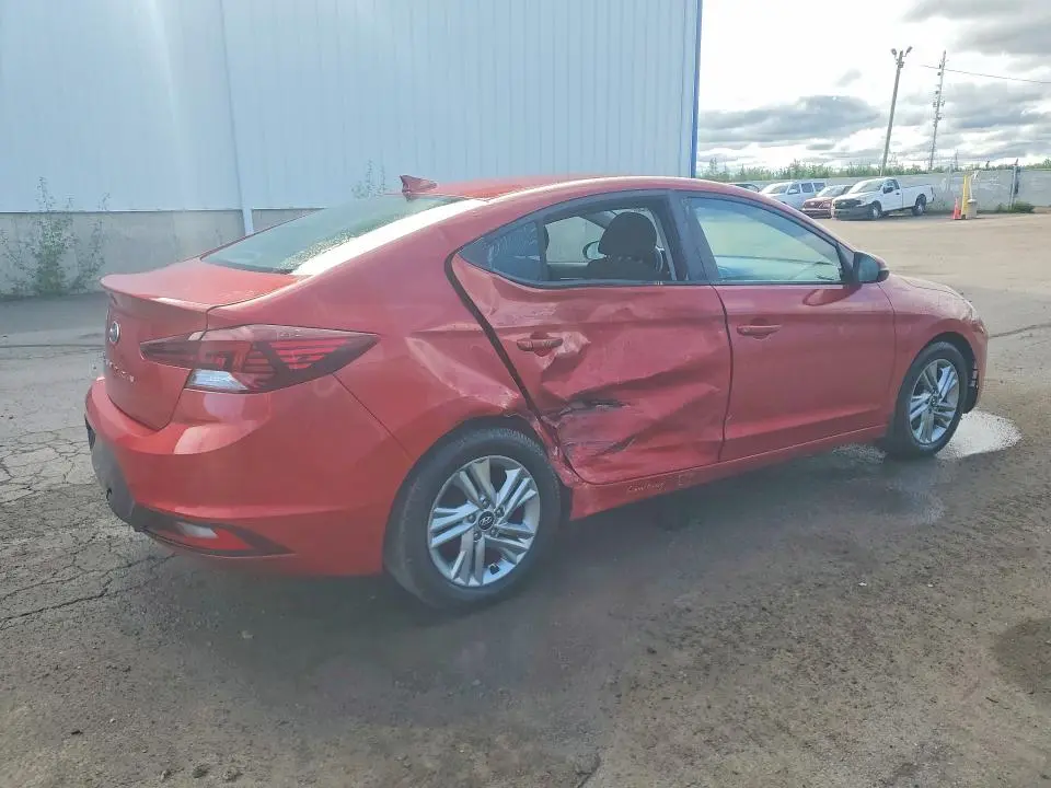 2019 HYUNDAI ELANTRA SE  