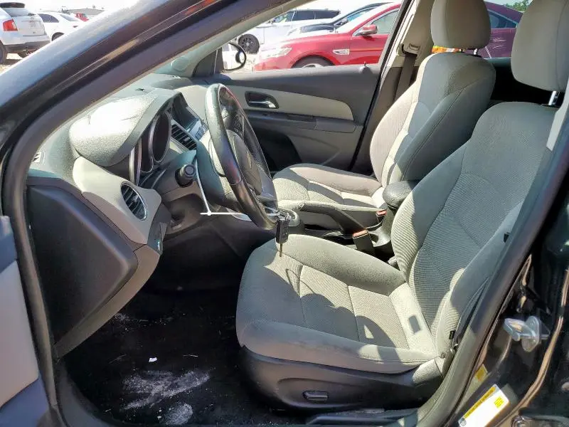 2013 CHEVROLET CRUZE LT  