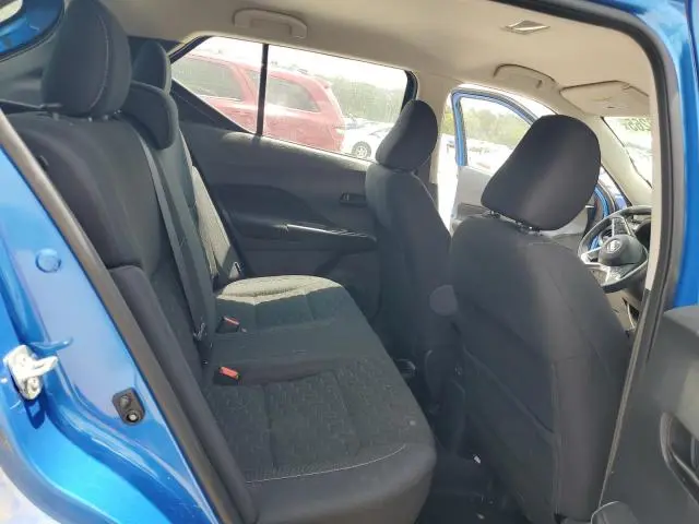 2021 NISSAN KICKS S  