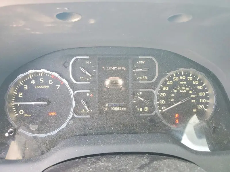 2018 TOYOTA TUNDRA SR5  