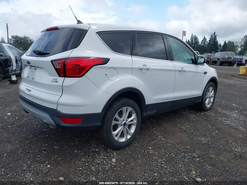 2019 FORD ESCAPE SE