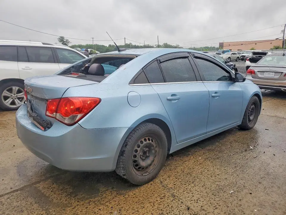 2011 CHEVROLET CRUZE LS  