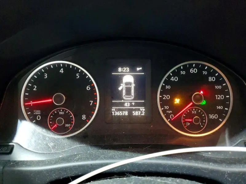 2013 VOLKSWAGEN TIGUAN S  