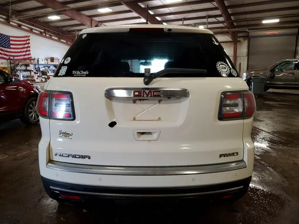 2013 GMC ACADIA SLE  