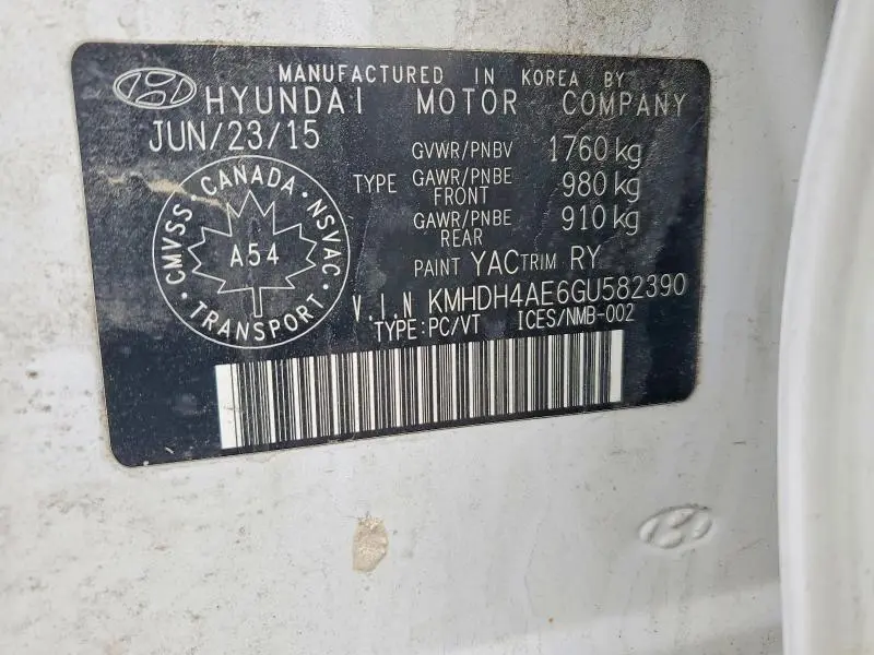 2016 HYUNDAI ELANTRA SE  