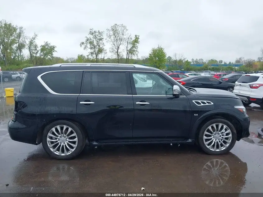 2017 INFINITI QX80  