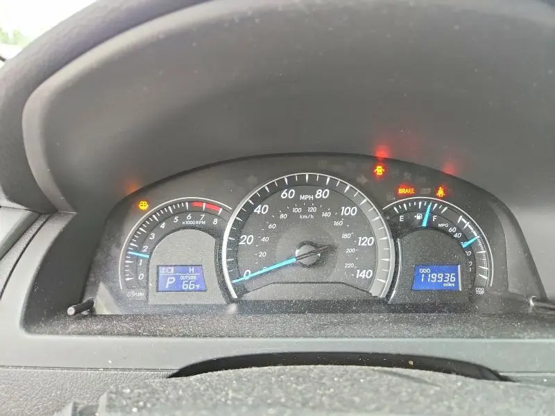 2013 TOYOTA CAMRY LE  