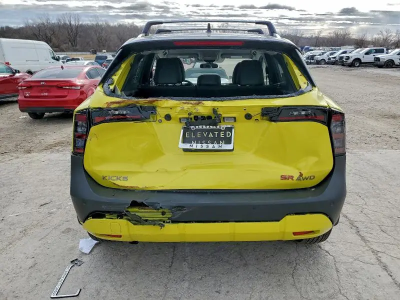 2026 NISSAN KICKS SR  