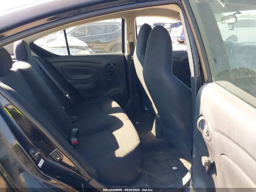 2015 NISSAN VERSA 1.6 S+